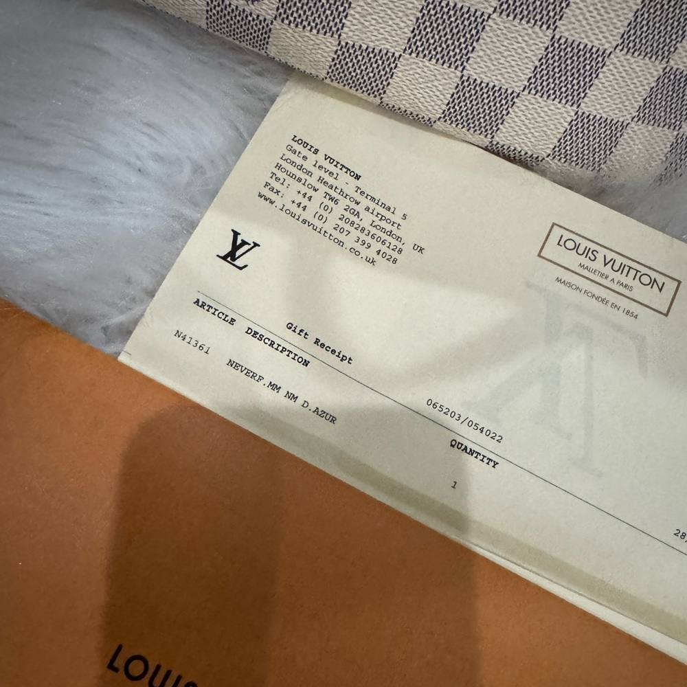 Louis Vuitton Neverfull MM Damier Azur Beige interior - Picture 3 of 14